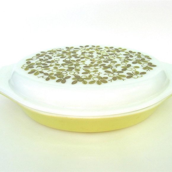 Pyrex Verde Green Berries Divided Dish 1.5 Qts - Picture 4 of 4